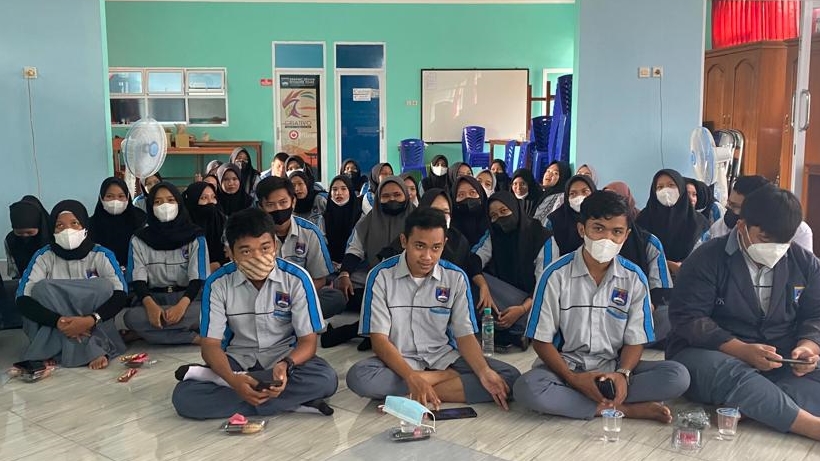 Jawara Bekali Pelajar SMKN 1 Manggar Beltim